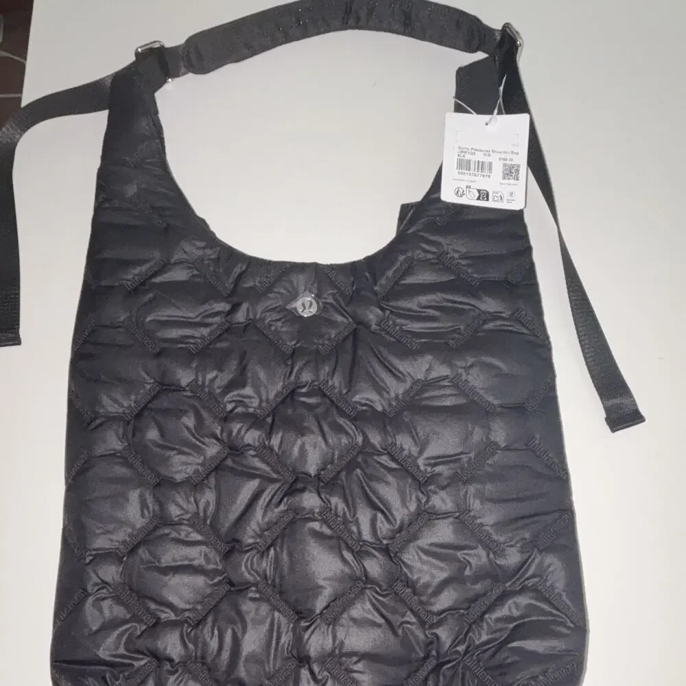 lululemon Quilty Pleasures Quilted Shoulder Bag Zip Adjustable Detachable Strap
